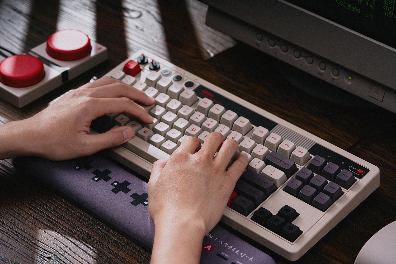 8Bitdo Retro Mechanical Keyboa - Retro Gaming Windows ulasan dan harga